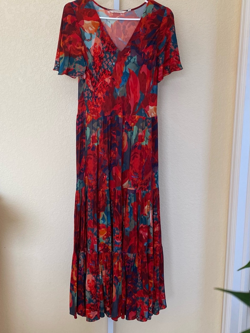 Soft Surroundings Red Floral V-Neck Maxi Dress medium lightweight